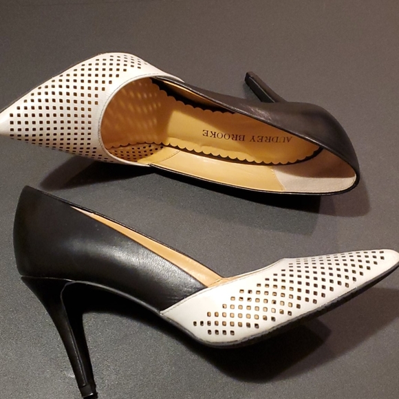 Audrey Brooke Shoes - Audrey Brooke Black and White Pump size 7